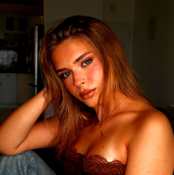 anastasya.maykis instagram image archive image