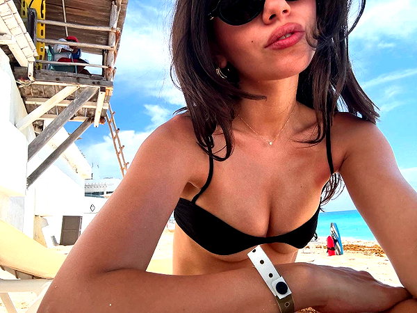 ainaratorneg instagram image archive image