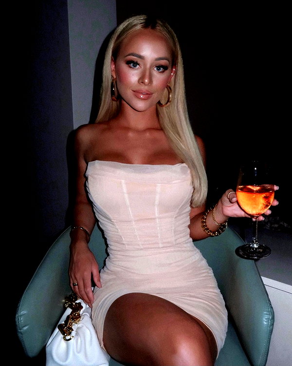 allieauton instagram image archive image