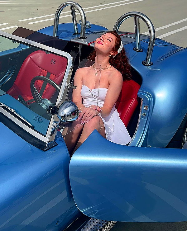 livia._.paige instagram image archive image