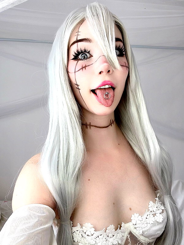 danielle.mercedie instagram image archive image