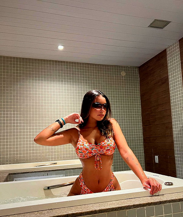 gabimfmoura instagram image archive image