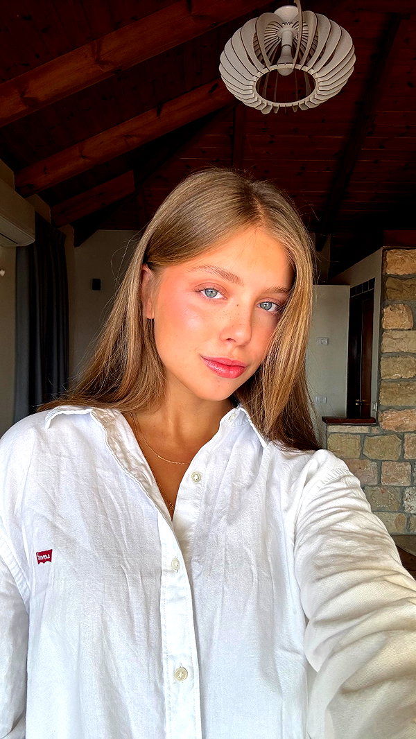 mishel_d_ instagram image archive image