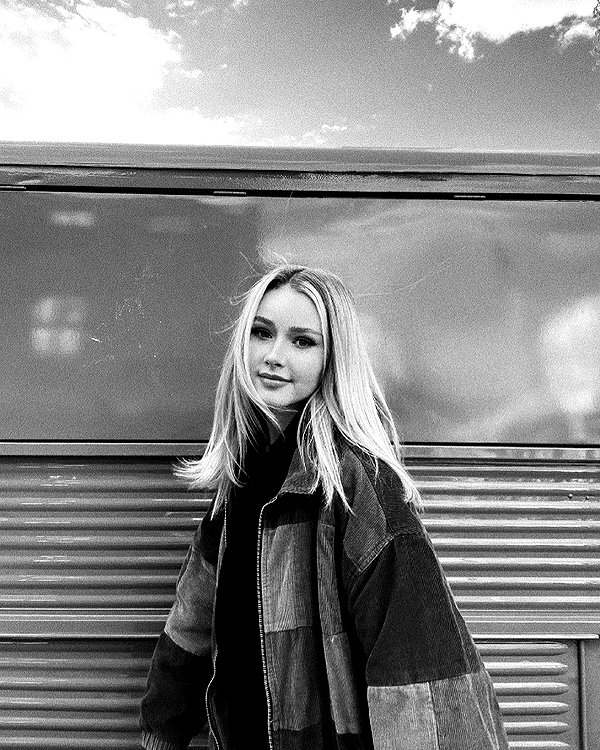 lilih instagram image archive image