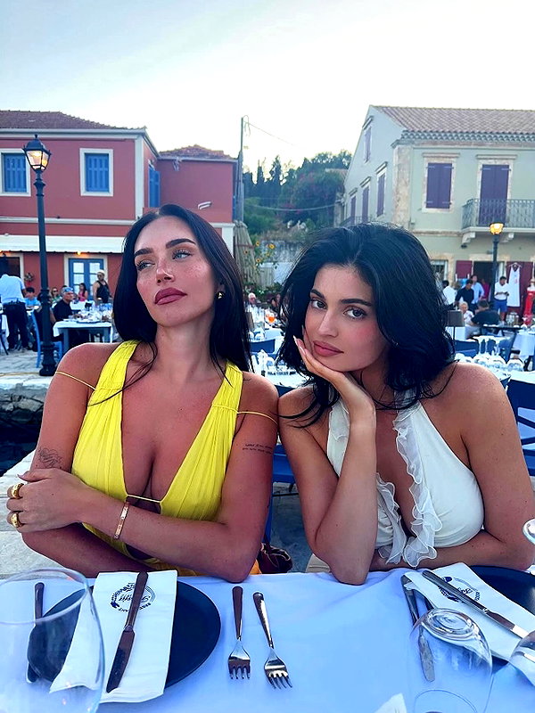 staskaranikolaou instagram image archive image