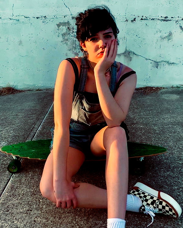 yeahimcaroline instagram image archive image