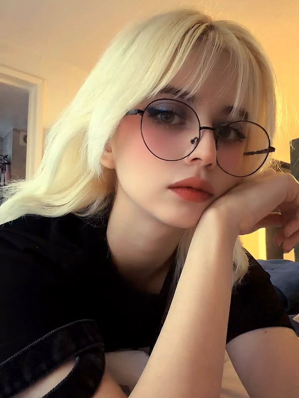 luly1980s instagram image archive image