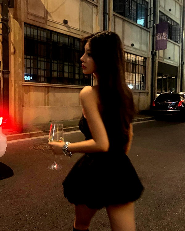 ll.lu1s instagram image archive image