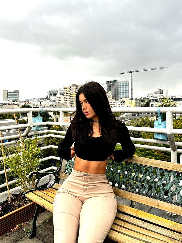 vanessa.rhd instagram image archive image