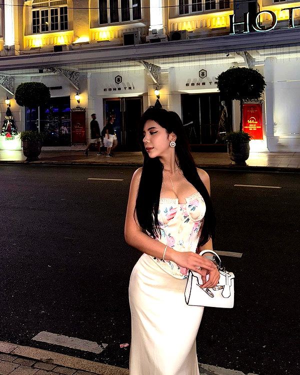lyhythuedoxinh instagram image archive image