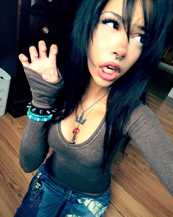 twodollie instagram image archive image