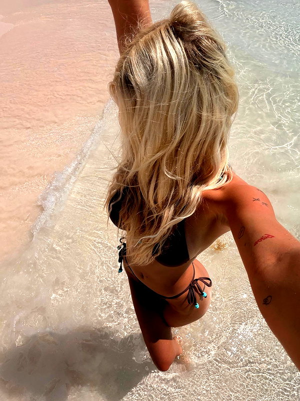 sophiecharlotth instagram image archive image