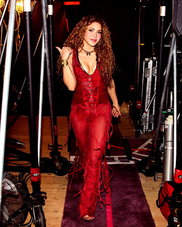 shakira instagram image archive image