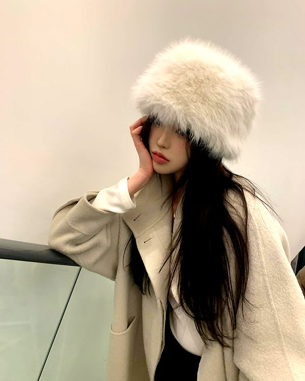 daxbin instagram image archive image