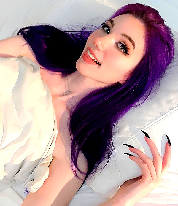 danielle.mercedie instagram image archive image