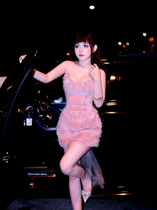 lyhythuedoxinh instagram image archive image