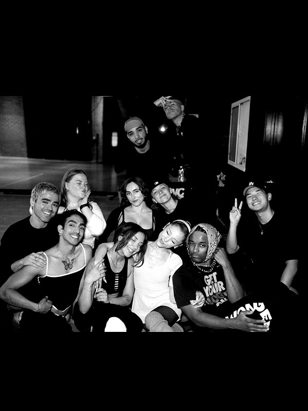 arianagrande instagram image archive image