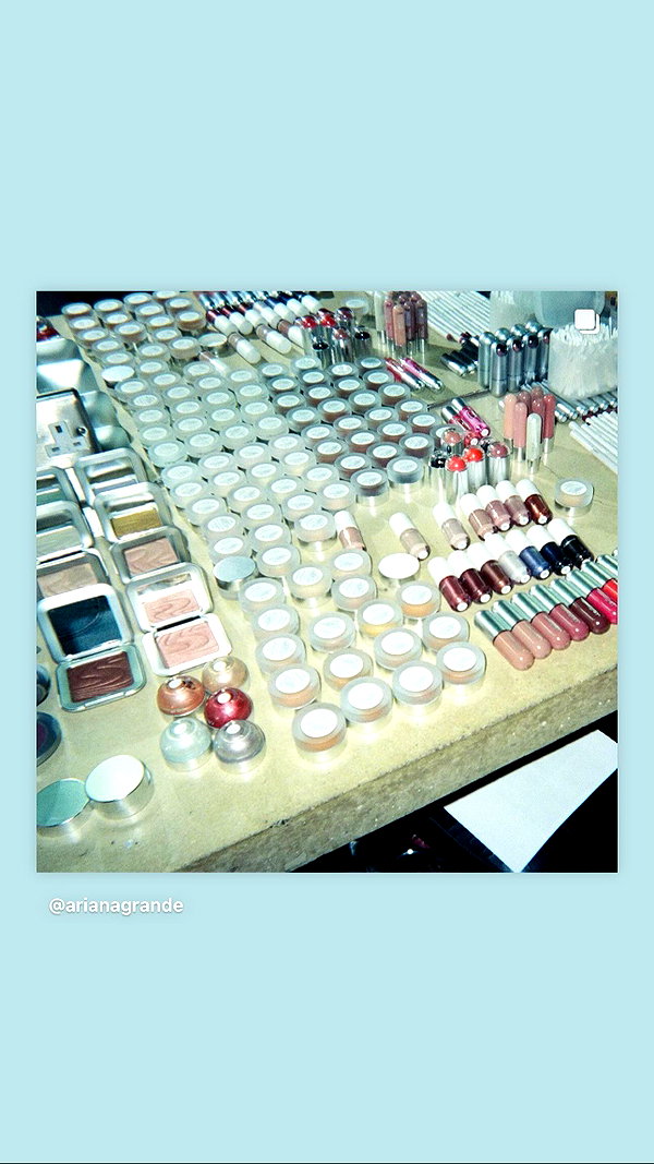 arianagrande instagram image archive image