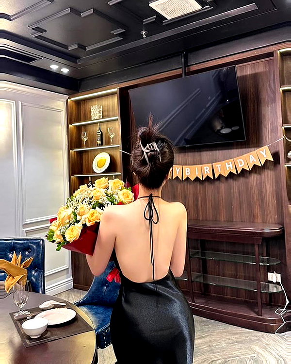 lyhythuedoxinh instagram image archive image