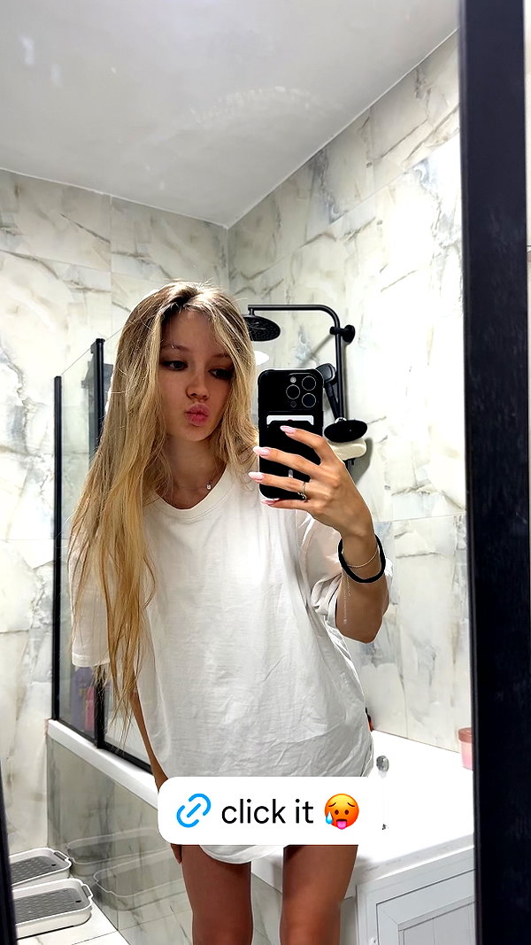 israel_adele_ instagram image archive image
