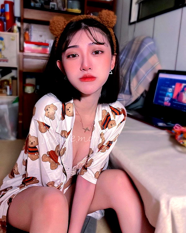 ge.more_x instagram image archive image