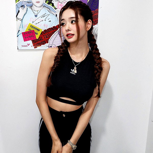 dear.zia instagram image archive image