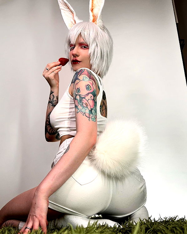 bakabakafuwa instagram image archive image