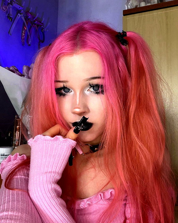 tiny.eviluv instagram image archive image