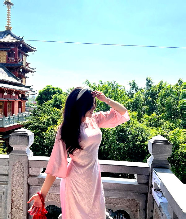 lyhythuedoxinh instagram image archive image