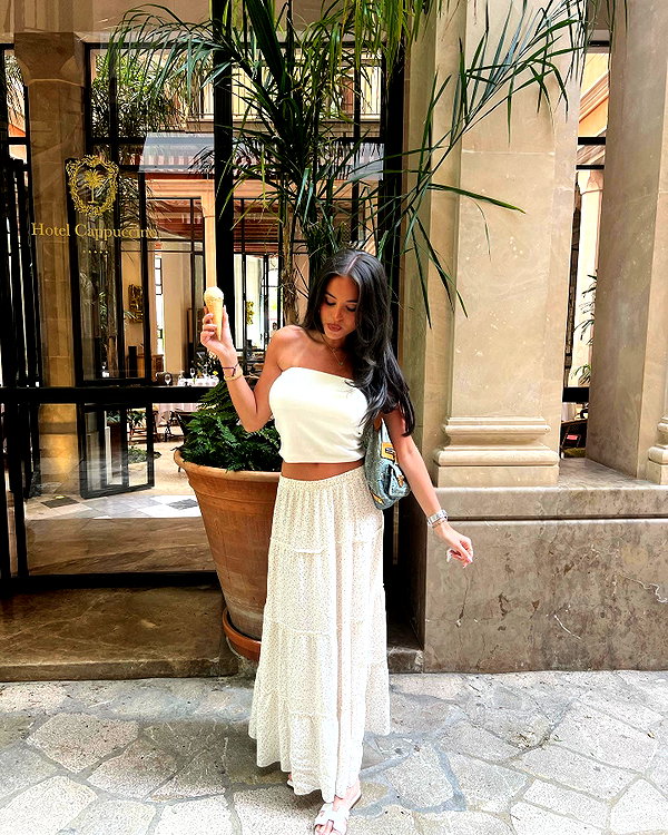 zoeliss instagram image archive image