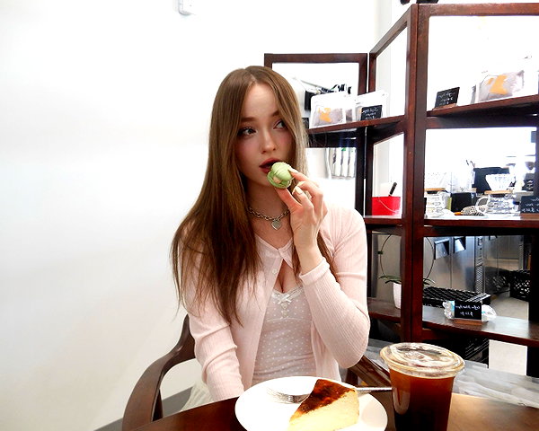 1uvgabi instagram image archive image
