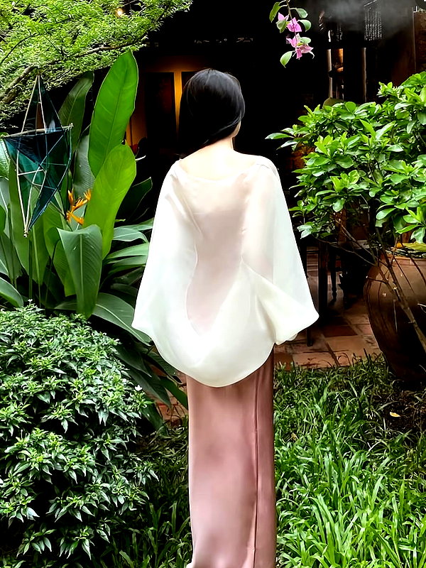 lyhythuedoxinh instagram image archive image