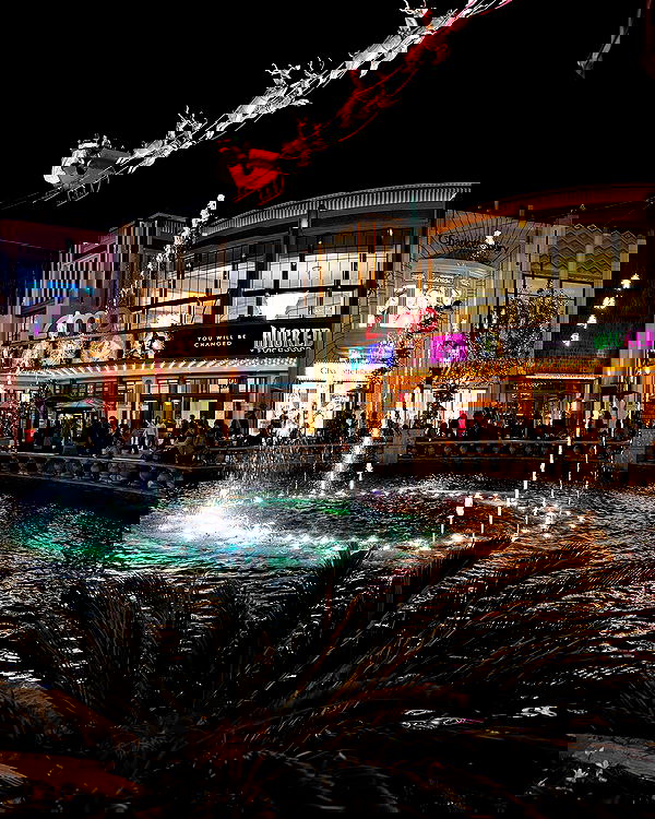 giuliahere giuliahere archive image