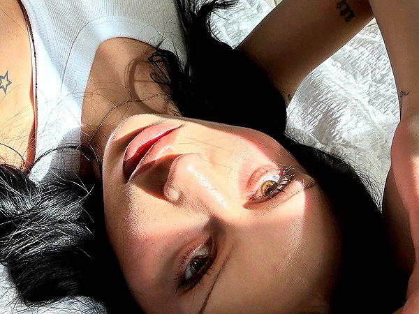 karolinaawasik instagram image archive image