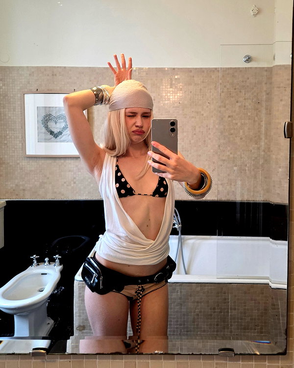 girlcalledluca instagram image archive image