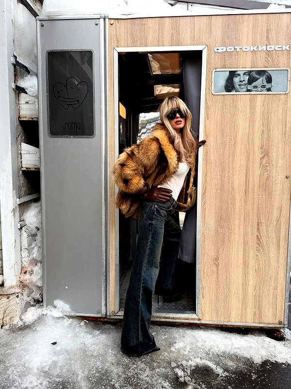 kkwwwv instagram image archive image