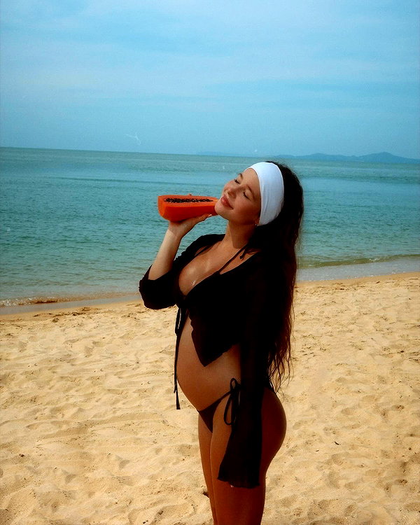 enikeeva_aliya instagram image archive image