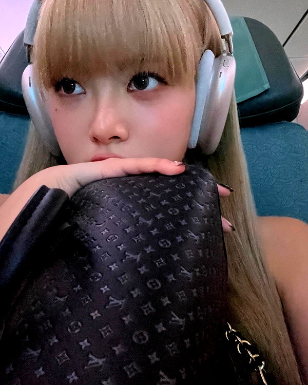 hhh.e_c.v instagram image archive image