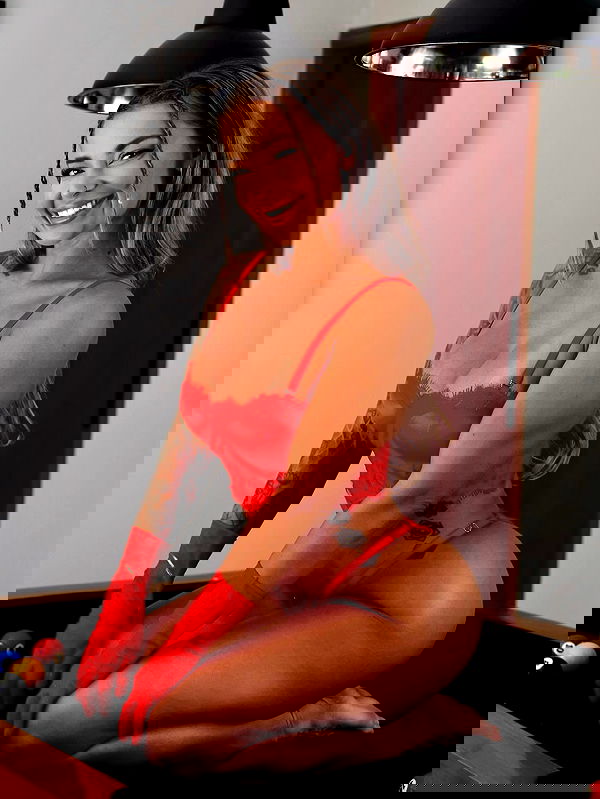 itshayleydavies itshayleydavies archive image