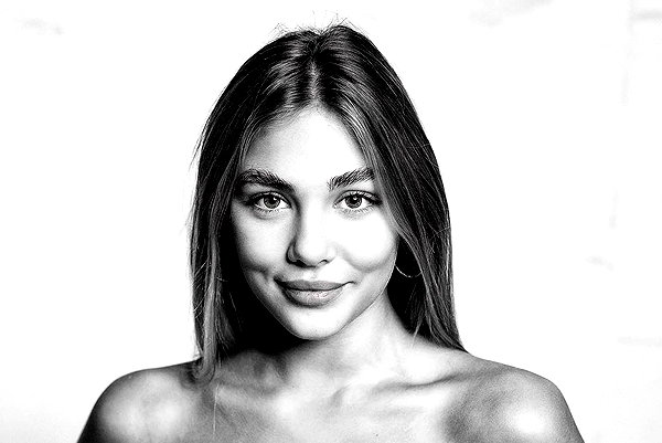 maya.keyy instagram image archive image