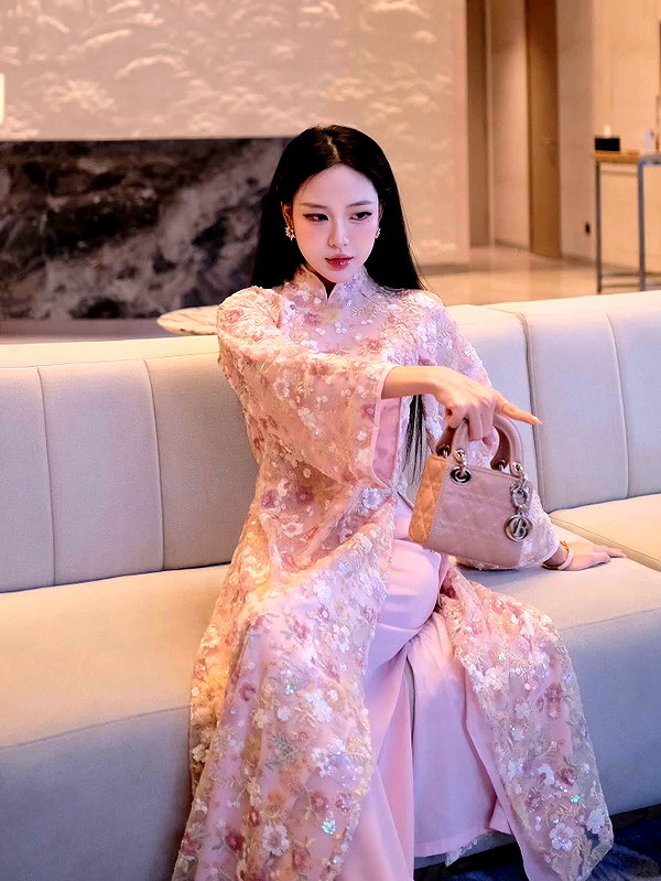 lyhythuedoxinh instagram image archive image