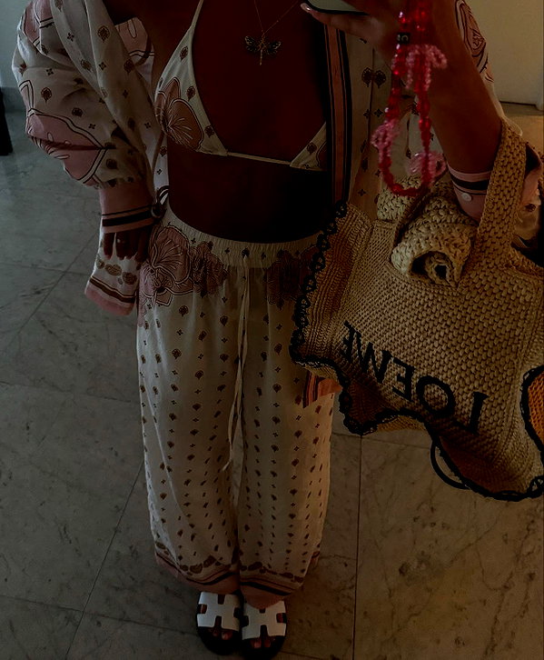 maya.keyy instagram image archive image