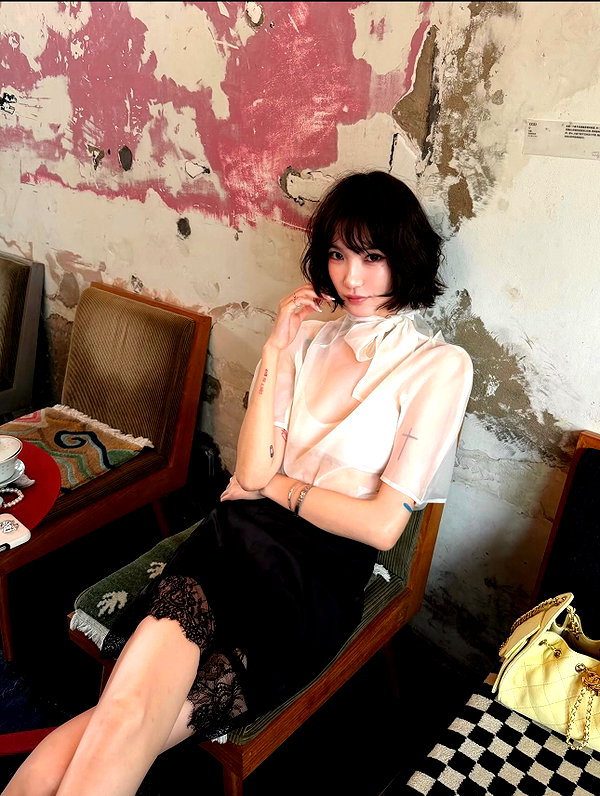 fair_mua instagram image archive image