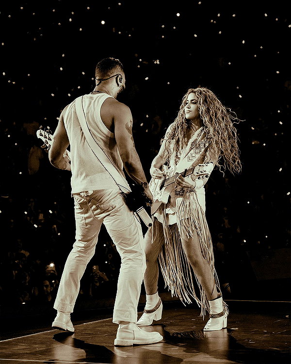 shakira instagram image archive image