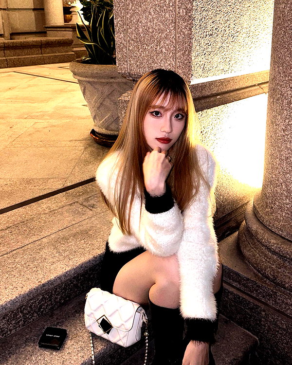 ku._03 instagram image archive image