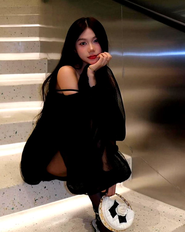 lyhythuedoxinh instagram image archive image
