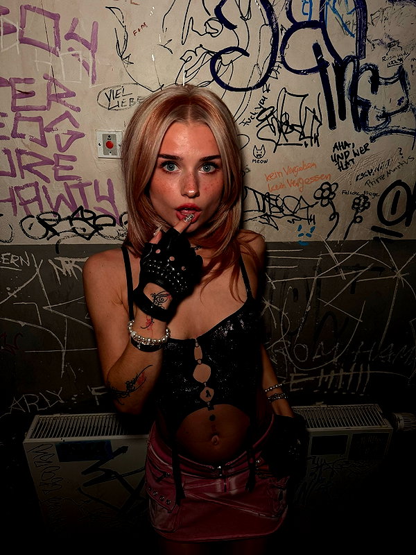bymonamarie instagram image archive image