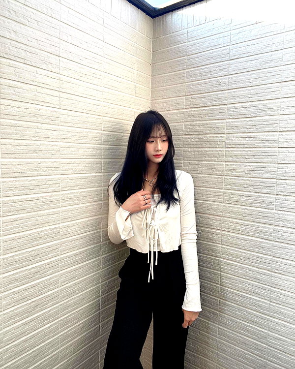 lai_931201 instagram image archive image