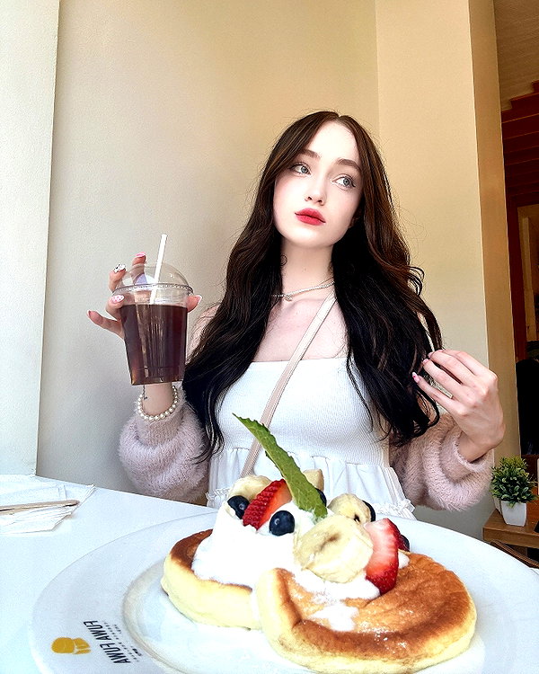 1uvgabi instagram image archive image