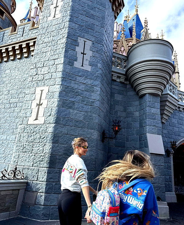 gigihadid instagram image archive image